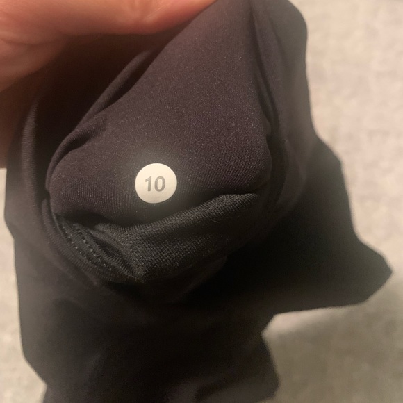 Lululemon Crops - Picture 5 of 5